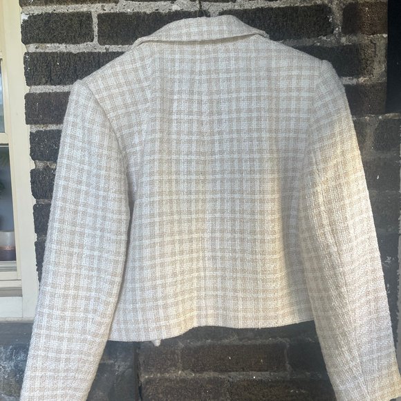 NWT Zara Cropped Checkered Blazer Medium - Gold Button Detail - Picture 5 of 6